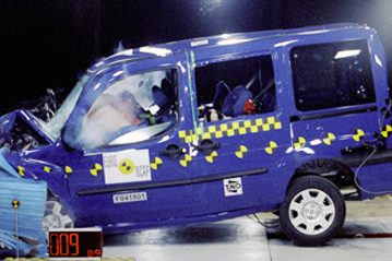 Official Fiat Doblo 04 Safety Rating