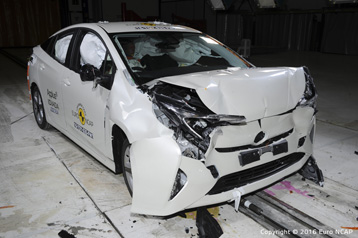 Official Toyota Prius 2016 Safety Rating 1