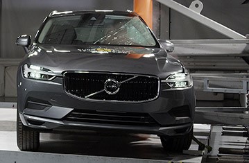 Einstiegsleisten Edelstahl für Volvo XC60 2017-2023 Türschutz Carbon F