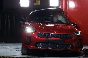 Official Kia Stinger Safety Rating