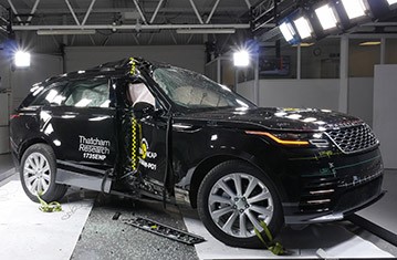 Jaguar F-Pace scores 5 stars in Euro NCAP crash tests - autoX