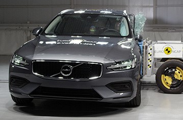 Official Volvo S60 Safety Rating