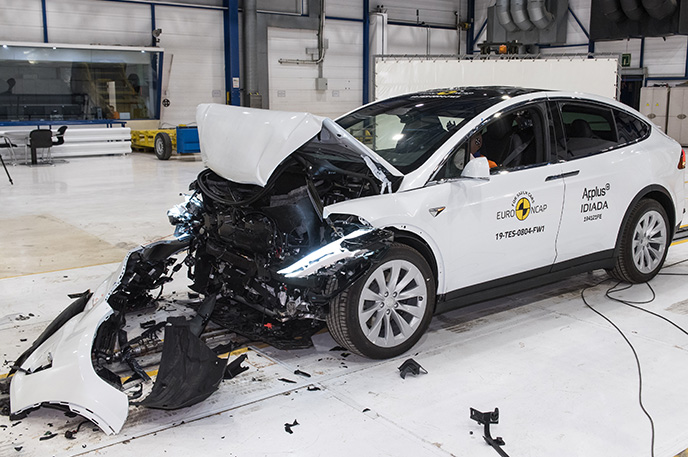 Tesla model x crash rating discount
