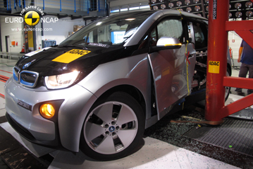 Official BMW i3 2013 safety rating results
