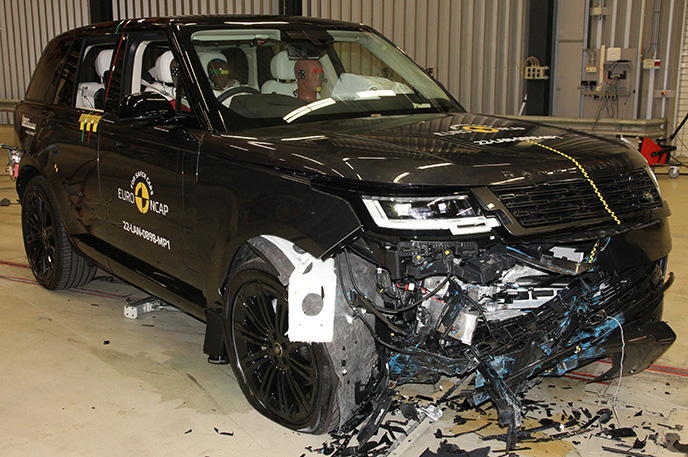 Official Land Rover Range Rover 2022 safety rating