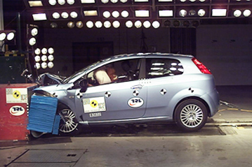 Fiat safety Official Punto 2005 Grande rating