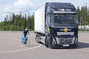 Volvo FM (6x2 Rigid)